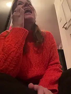 Snapshot of Lwhite1 chatting on 02/13/25, 11:47 Lwhite1 online show from 02/13/25, 11:47