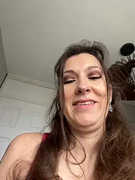 Snapshot of Lwhite1 chatting on 02/15/25, 01:38 Lwhite1 online show from 02/15/25, 01:38