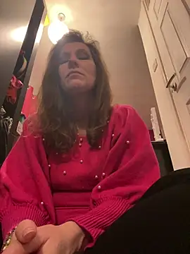 Snapshot of Lwhite1 chatting on 03/02/25, 12:09 Lwhite1 online show from 03/02/25, 12:09