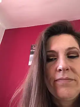 Snapshot of Lwhite1 chatting on 03/15/25, 03:48 Lwhite1 online show from 03/15/25, 03:48