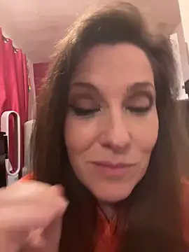 Snapshot of Lwhite1 chatting on 03/21/25, 12:40 Lwhite1 online show from 03/21/25, 12:40