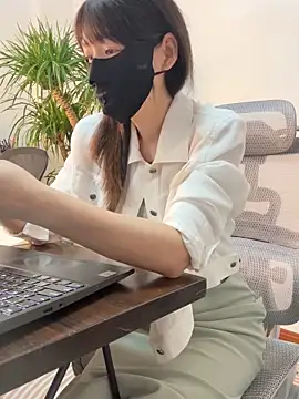 Annabody online show from 09/29/25, 07:13