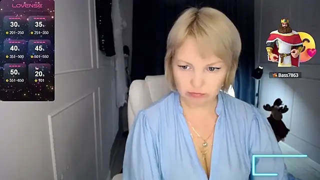 Juarnea online show from 01/30/25, 01:42