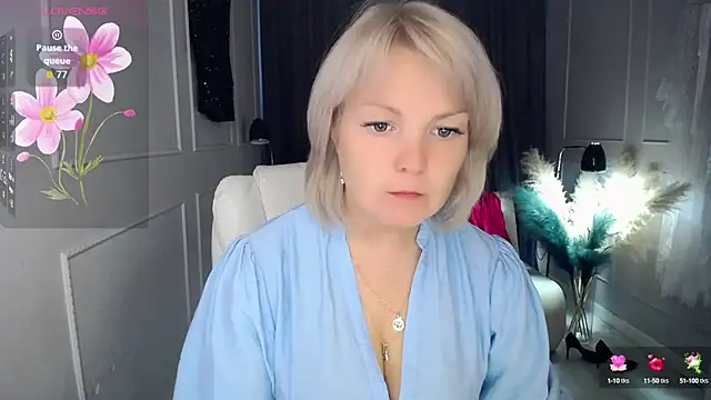 Juarnea online show from 09/17/25, 10:50