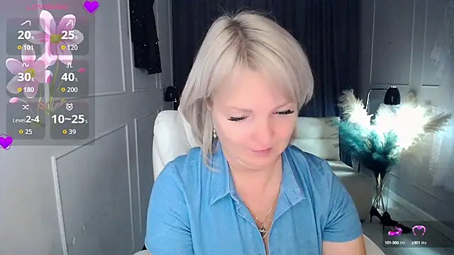 Juarnea online show from 09/30/25, 07:41