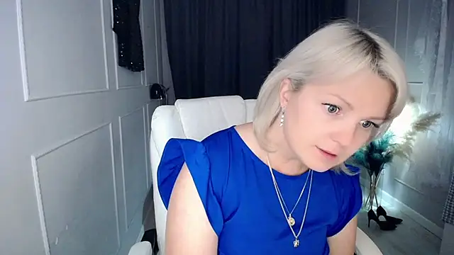 Juarnea online show from 11/27/25, 10:12