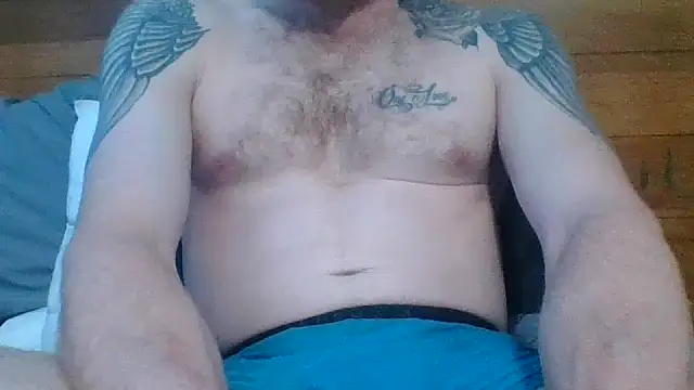 Snapshot of Theo-rose10 chatting on 09/24/25, 03:21 Theo-rose10 online show from 09/24/25, 03:21