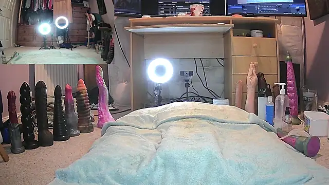 Snapshot of ClairTS chatting on 12/26/24, 12:38 ClairTS online show from 12/26/24, 12:38