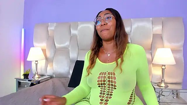 Snapshot of dirtyvictoria chatting on 09/28/25, 12:27 dirtyvictoria online show from 09/28/25, 12:27