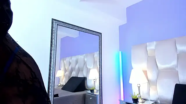 Snapshot of dirtyvictoria chatting on 10/21/25, 12:17 dirtyvictoria online show from 10/21/25, 12:17