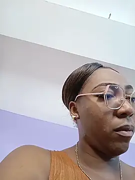 Snapshot of dirtyvictoria chatting on 11/23/25, 12:49 dirtyvictoria online show from 11/23/25, 12:49