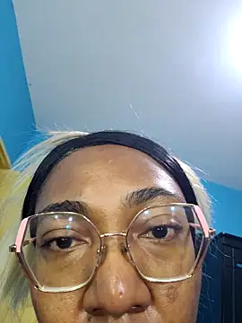 dirtyvictoria online show from 05/19/26, 07:20