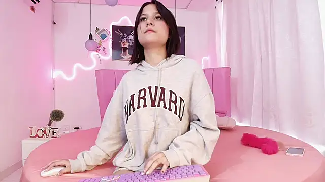 Snapshot of Azul_horney chatting on 02/06/25, 08:34 Azul horney online show from 02/06/25, 08:34