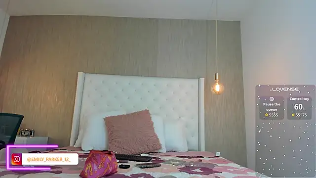 emily parkerr online show from 04/09/26, 02:55