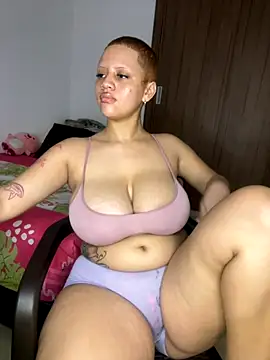 Charlotee  online show from 09/13/25, 11:15