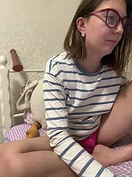 BeatriceTender online show from 10/06/25, 07:22