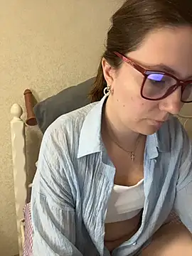 BeatriceTender online show from 04/14/26, 06:36