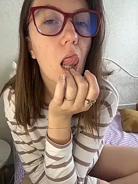 BeatriceTender online show from 05/11/26, 08:53