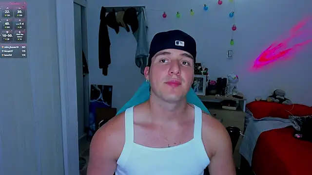 Snapshot of liam_oficial02 chatting on 01/18/25, 06:13 liam oficial02 online show from 01/18/25, 06:13