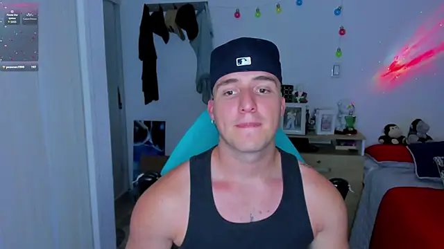 Snapshot of liam_oficial02 chatting on 01/24/25, 06:35 liam oficial02 online show from 01/24/25, 06:35