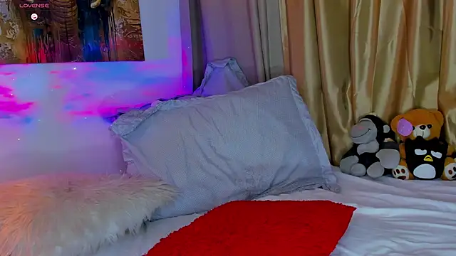 Snapshot of liam_oficial02 chatting on 10/23/25, 02:44 liam oficial02 online show from 10/23/25, 02:44