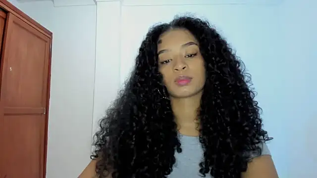 avellanatammy online show from 10/21/25, 01:28