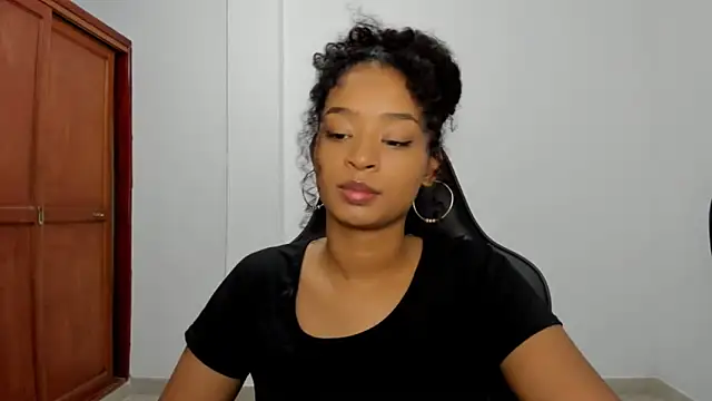 avellanatammy online show from 11/08/25, 02:45