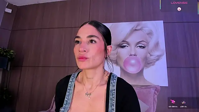 AgattaDuque online show from 04/12/26, 11:21