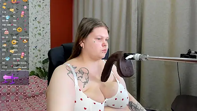 AuroraDemoni online show from 02/23/26, 06:44