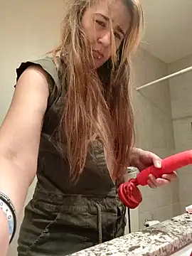 halobabe7620 online show from 02/15/25, 12:48