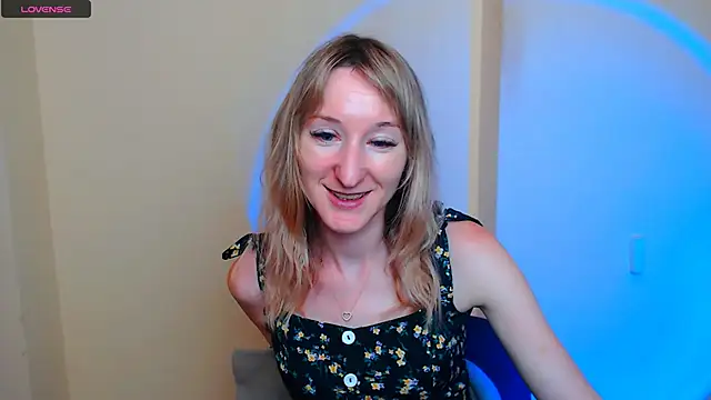 Snapshot of AmandaSell chatting on 06/30/26, 06:58 AmandaSell online show from 06/30/26, 06:58