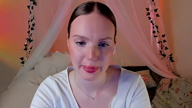 MishkaMe online show from 02/11/25, 06:22