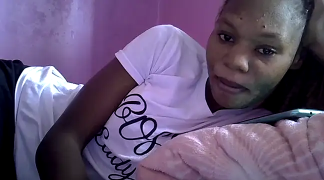 Cute tamara online show from 12/24/24, 10:11