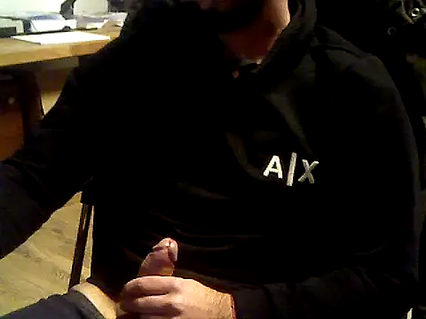 Snapshot of giorgakaci69 chatting on 01/27/25, 07:24 giorgakaci69 online show from 01/27/25, 07:24