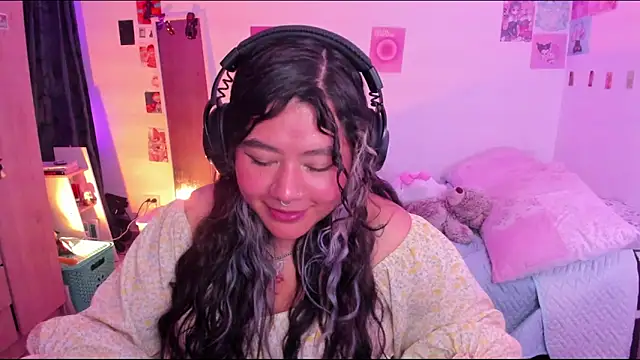 StephaniFox online show from 02/05/25, 12:53