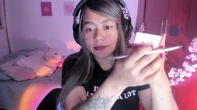 StephaniFox online show from 10/03/25, 12:07