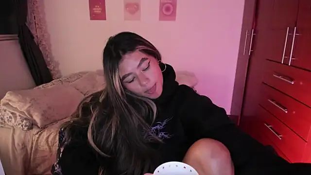 StephaniFox online show from 11/09/25, 03:27