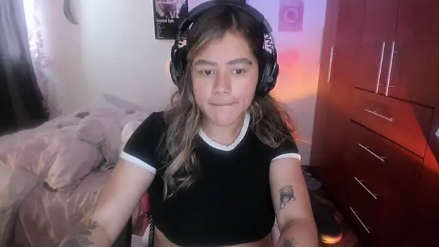 StephaniFox online show from 03/02/26, 10:27