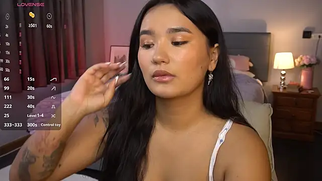 Snapshot of immahawaii chatting on 03/20/25, 03:34 immahawaii online show from 03/20/25, 03:34