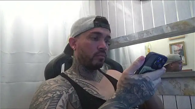 Snapshot of Angel_sex_latin chatting on 12/05/25, 03:48 Angel sex latin online show from 12/05/25, 03:48