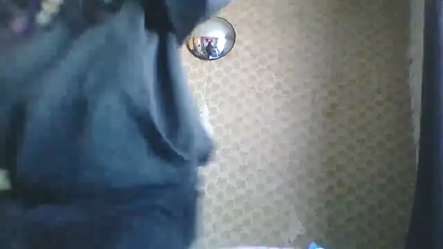 Snapshot of toxikkka chatting on 09/30/25, 05:07 toxikkka online show from 09/30/25, 05:07