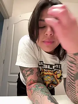 miacanela xo online show from 02/10/25, 03:35