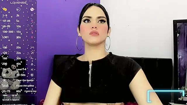 Snapshot of valentina_princess_ chatting on 10/29/25, 05:47 valentina princess online show from 10/29/25, 05:47