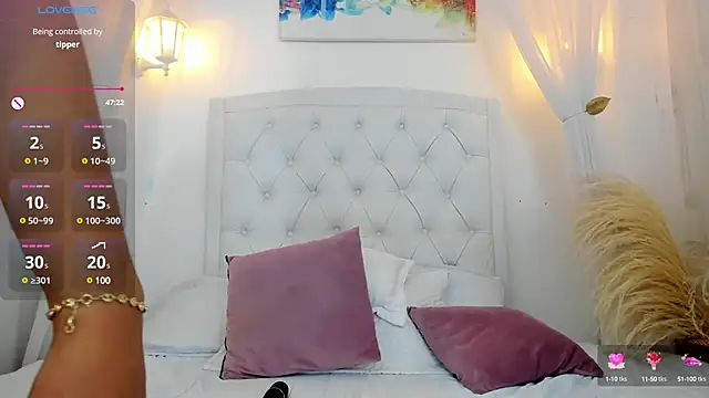 aaryy  online show from 03/04/25, 06:18