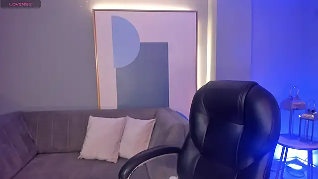 ViolettCastel online show from 02/04/25, 07:55