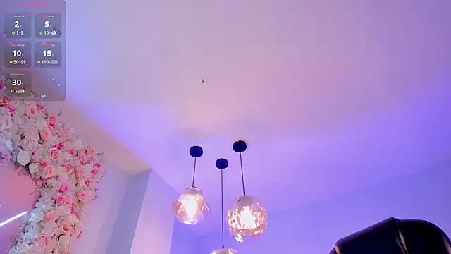 ViolettCastel online show from 03/17/25, 10:49