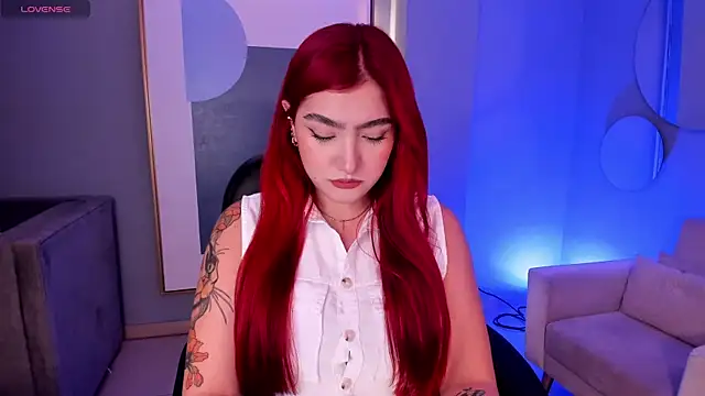 ViolettCastel online show from 09/18/25, 06:43