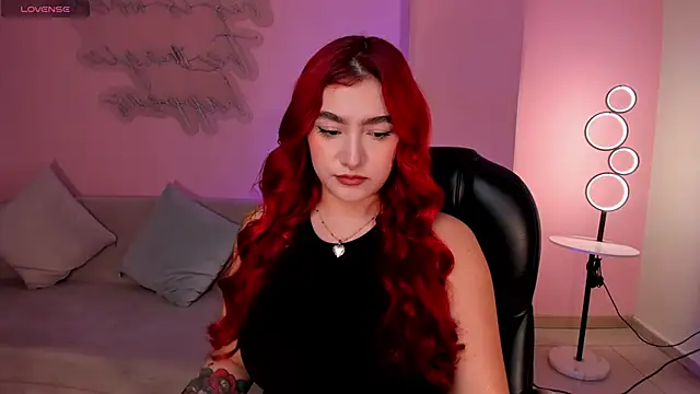 ViolettCastel online show from 10/06/25, 07:00