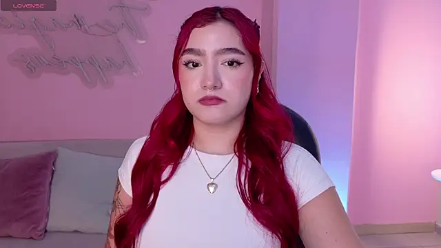 ViolettCastel online show from 12/05/25, 06:59