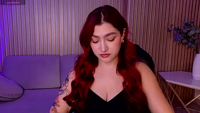 ViolettCastel online show from 02/19/26, 07:21